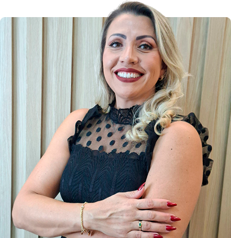 Fabiana Alencar especialista em cabelos e loiros